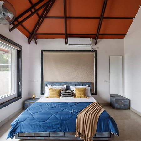 Aqua Lagoon Villa By Secret Turtle Pvt Pool Private Lawn Secunderabad ภายนอก รูปภาพ