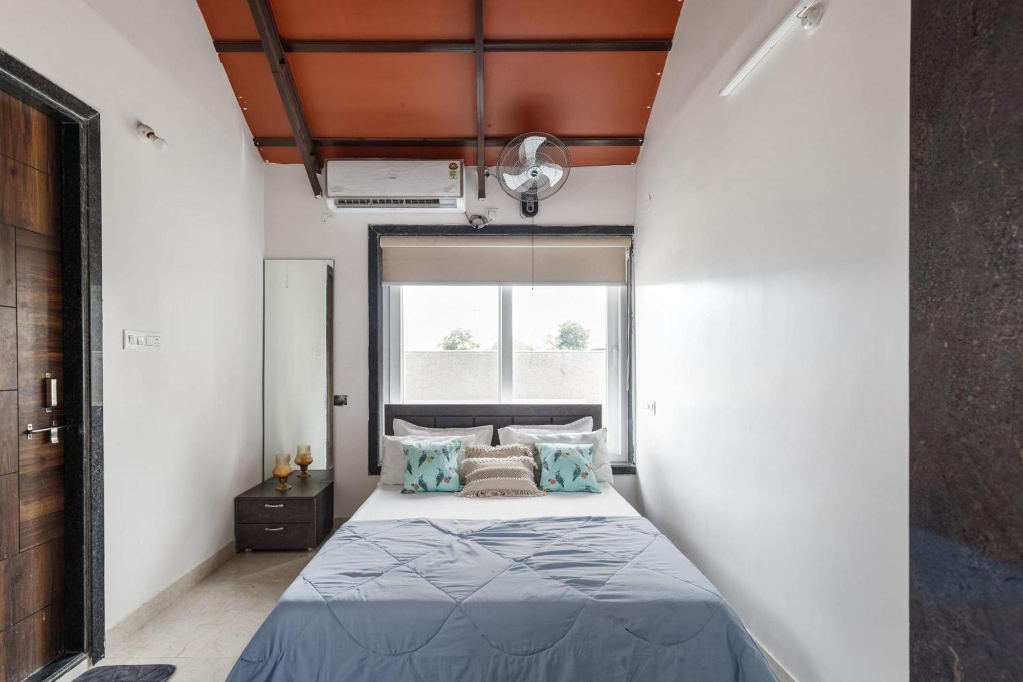 Aqua Lagoon Villa By Secret Turtle Pvt Pool Private Lawn Secunderabad ภายนอก รูปภาพ