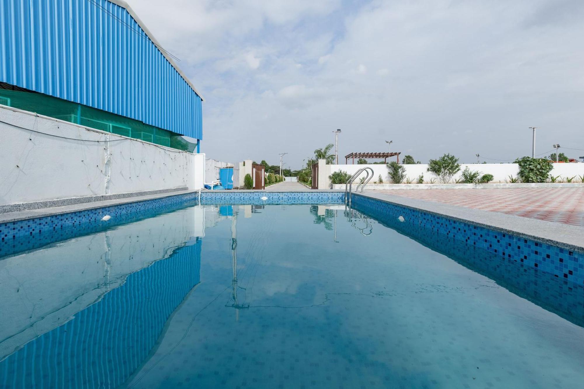Aqua Lagoon Villa By Secret Turtle Pvt Pool Private Lawn Secunderabad ภายนอก รูปภาพ