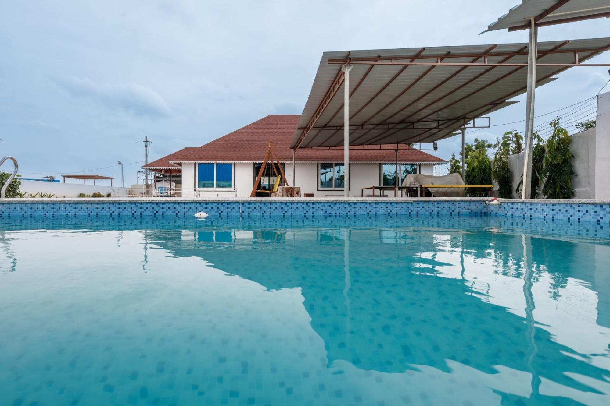 Aqua Lagoon Villa By Secret Turtle Pvt Pool Private Lawn Secunderabad ภายนอก รูปภาพ